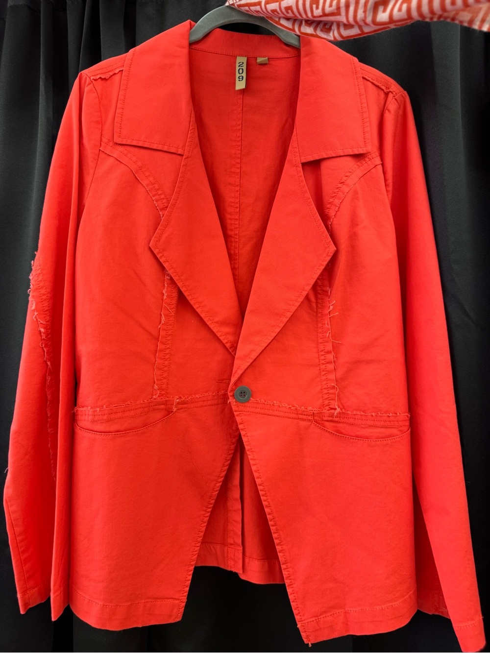 209 Women's Red Single-Button Blazer Jacket with scarf - Picture 2 of 5